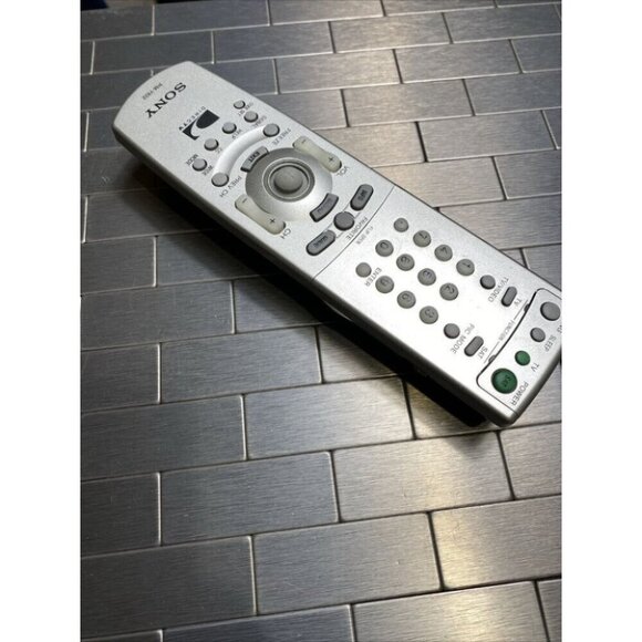 Genuine Sony RM-Y822 DirecTV TV Home Theater Remote Control - Picture 9 of 11